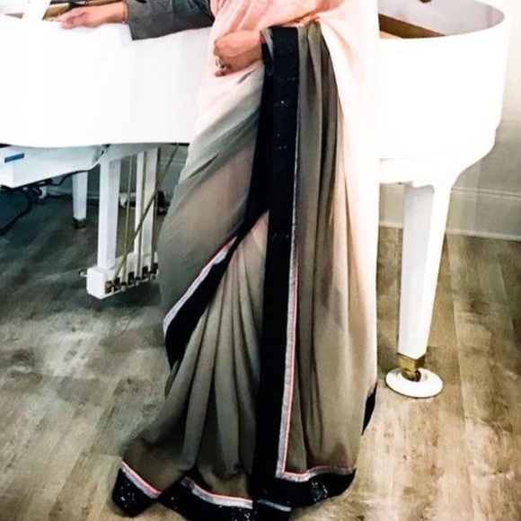 Saree - Picture 2 of 2